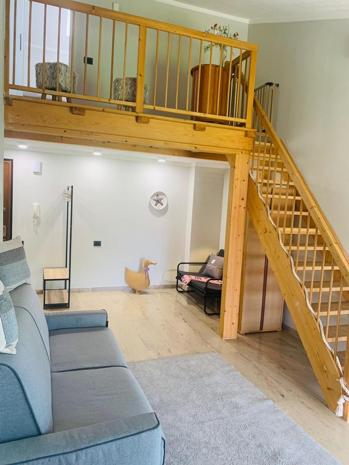 Seeblickwohnung Sirmione - Fronte Lago Mit Privatsteg Екстериор снимка